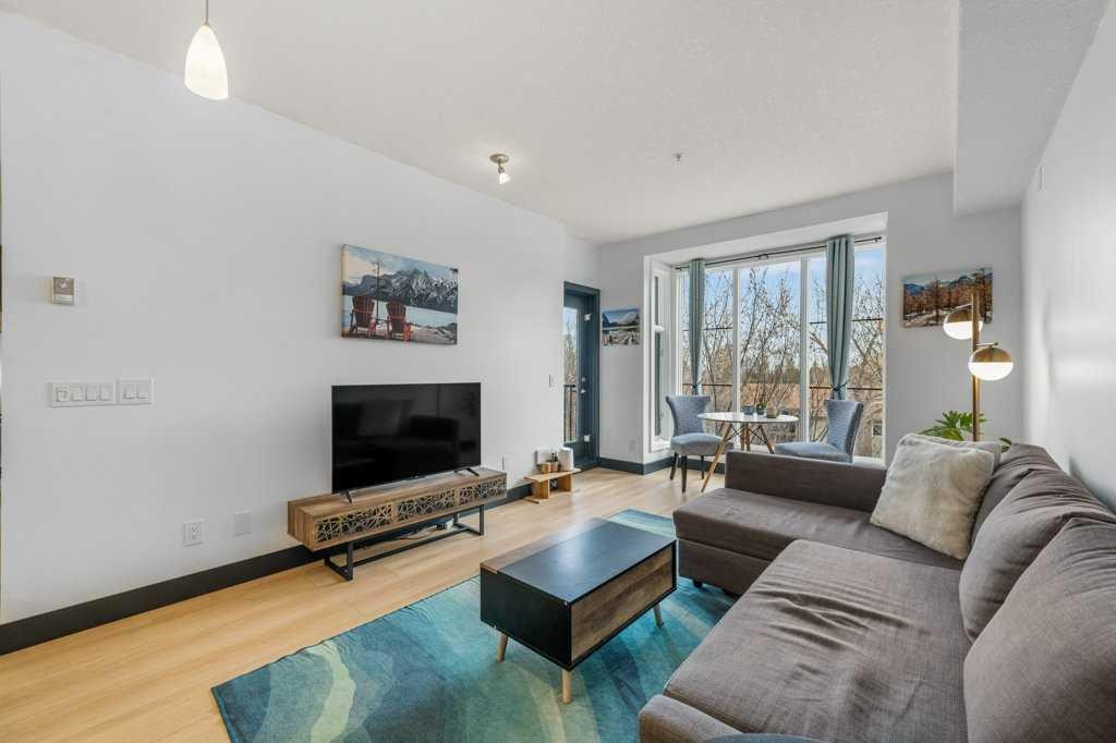 306-2307 14 Street Sw, Calgary, AB - Indoor Photo Showing Living Room