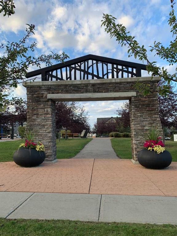 7 Panora Square Nw, Calgary, AB