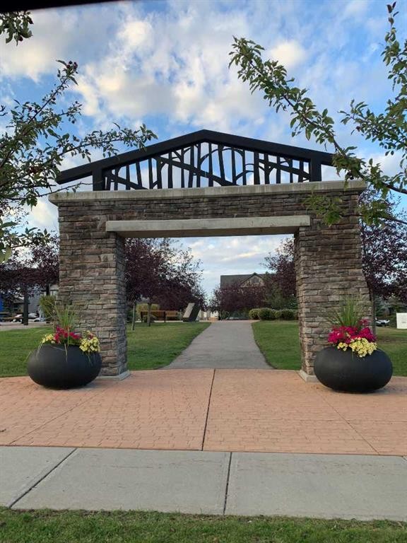 7 Panora Square Nw, Calgary, AB