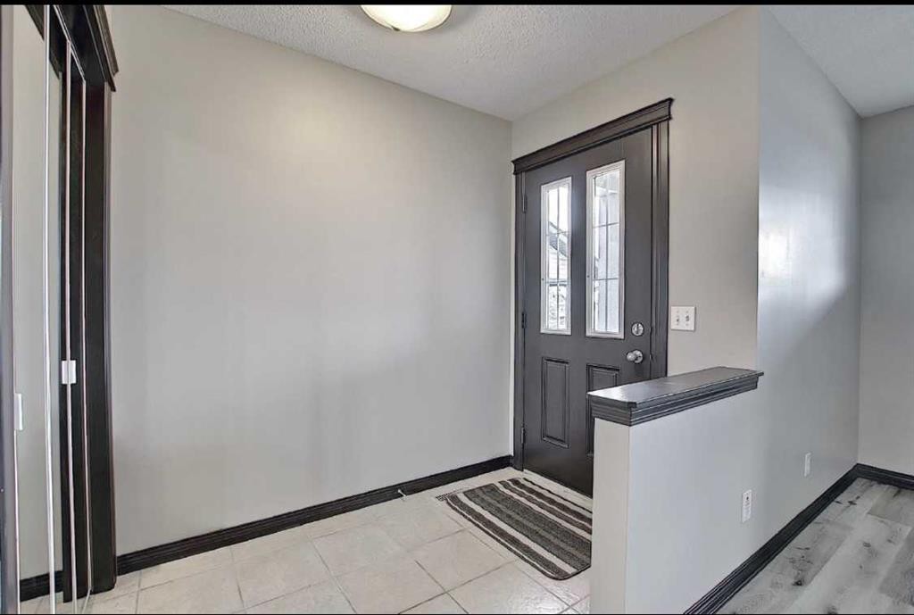 7 Panora Square Nw, Calgary, AB