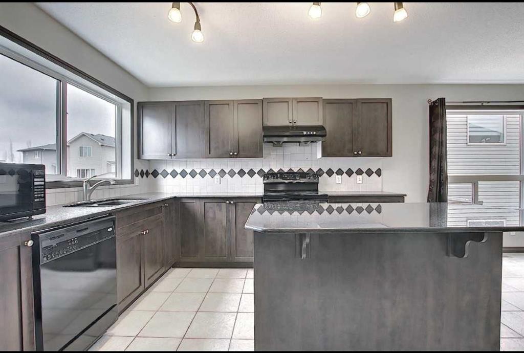 7 Panora Square Nw, Calgary, AB