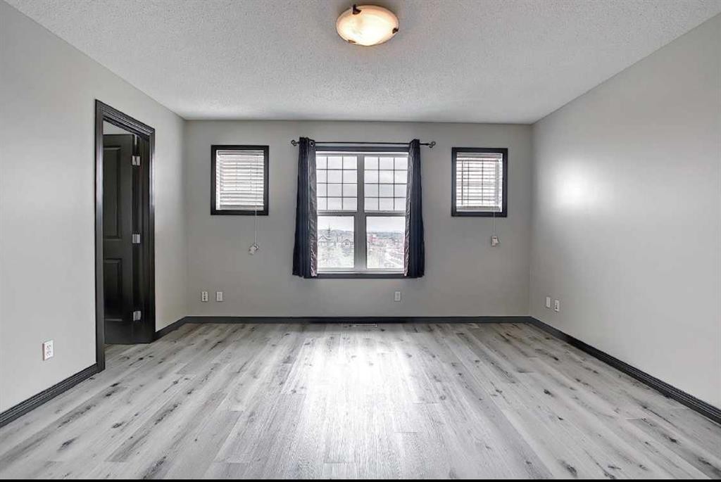 7 Panora Square Nw, Calgary, AB