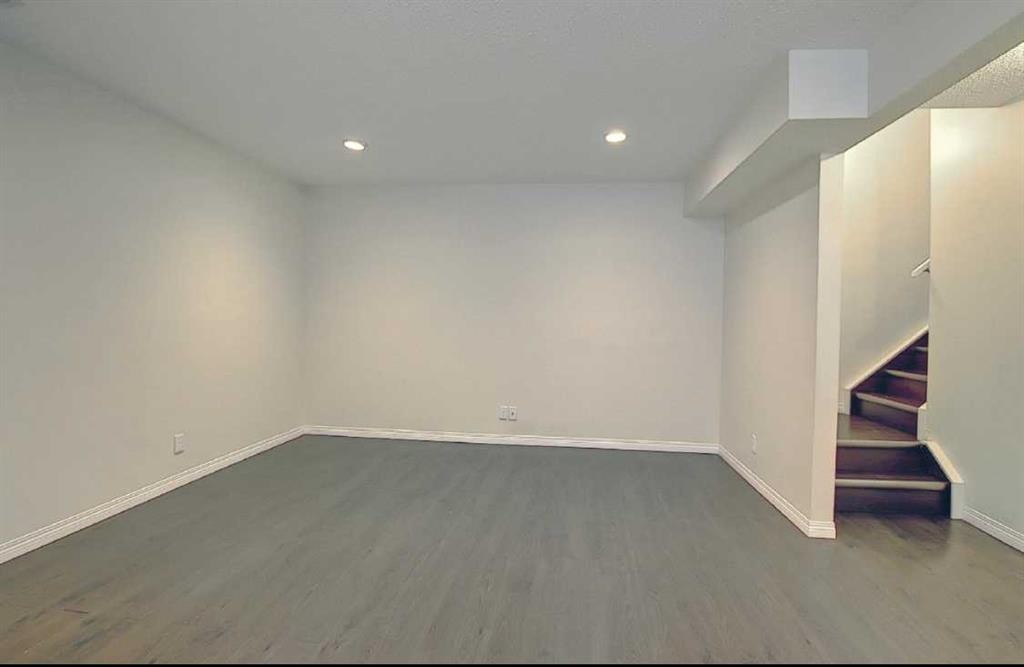 7 Panora Square Nw, Calgary, AB