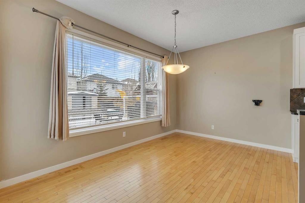 119 Valley Stream Circle Nw, Calgary, AB - Indoor Photo Showing Other Room