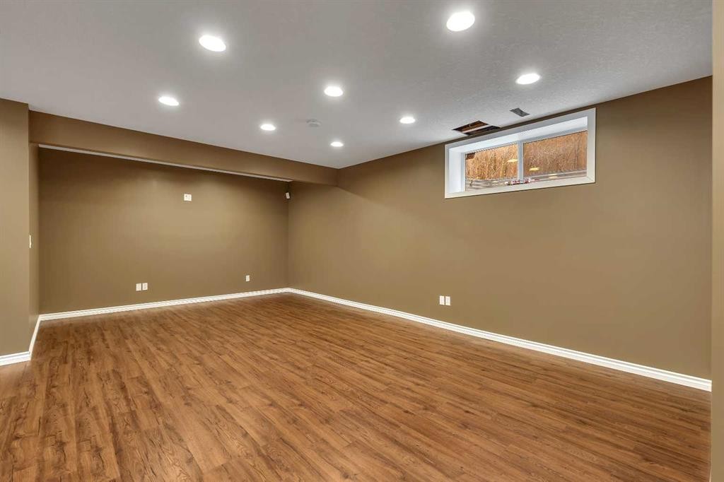 119 Valley Stream Circle Nw, Calgary, AB - Indoor