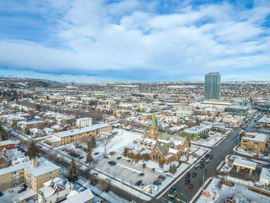 1023 12 Avenue Sw, Calgary, AB - Outdoor With View