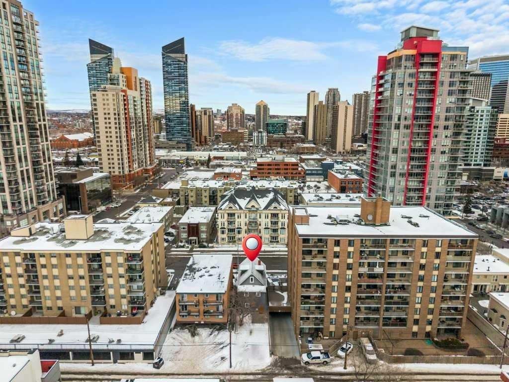 1023 12 Avenue Sw, Calgary, AB - Outdoor With Facade