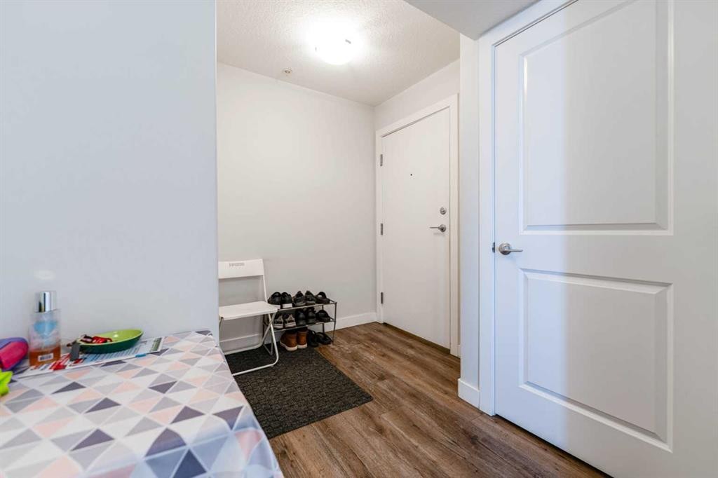 3217-6118 80 Avenue Ne, Calgary, AB - Indoor Photo Showing Other Room