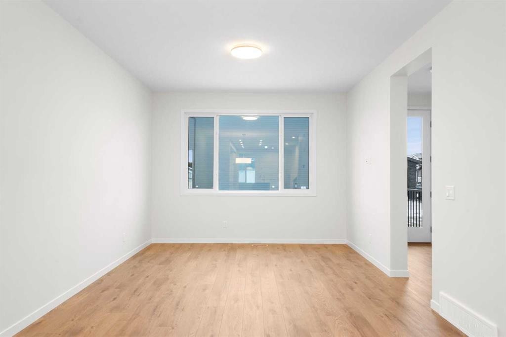 107 Royston Way Nw, Calgary, AB - Indoor Photo Showing Other Room