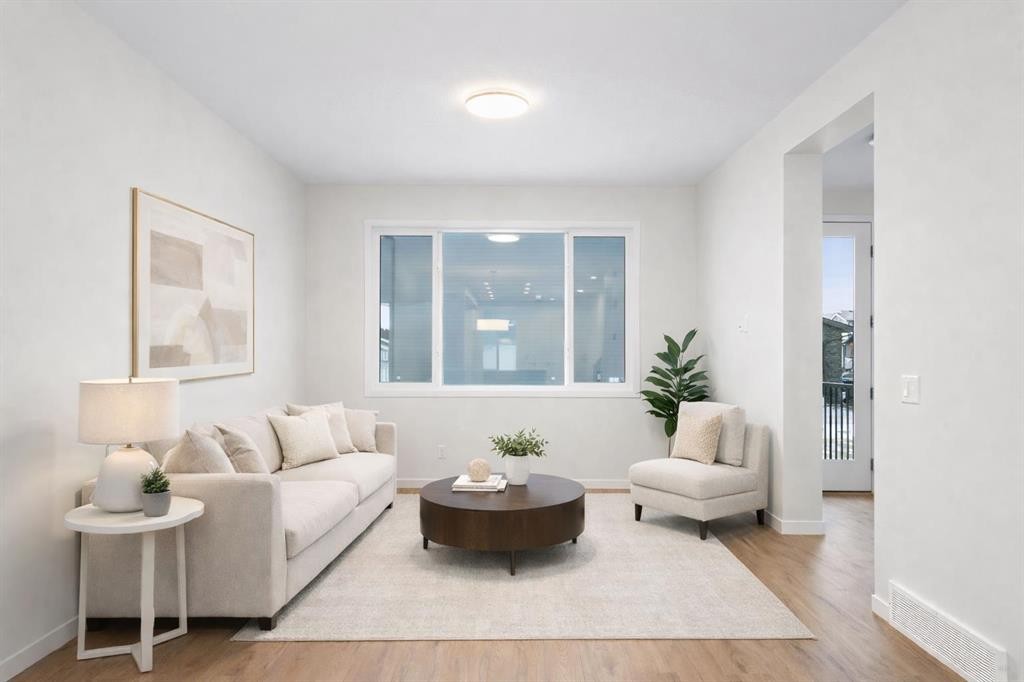 107 Royston Way Nw, Calgary, AB - Indoor