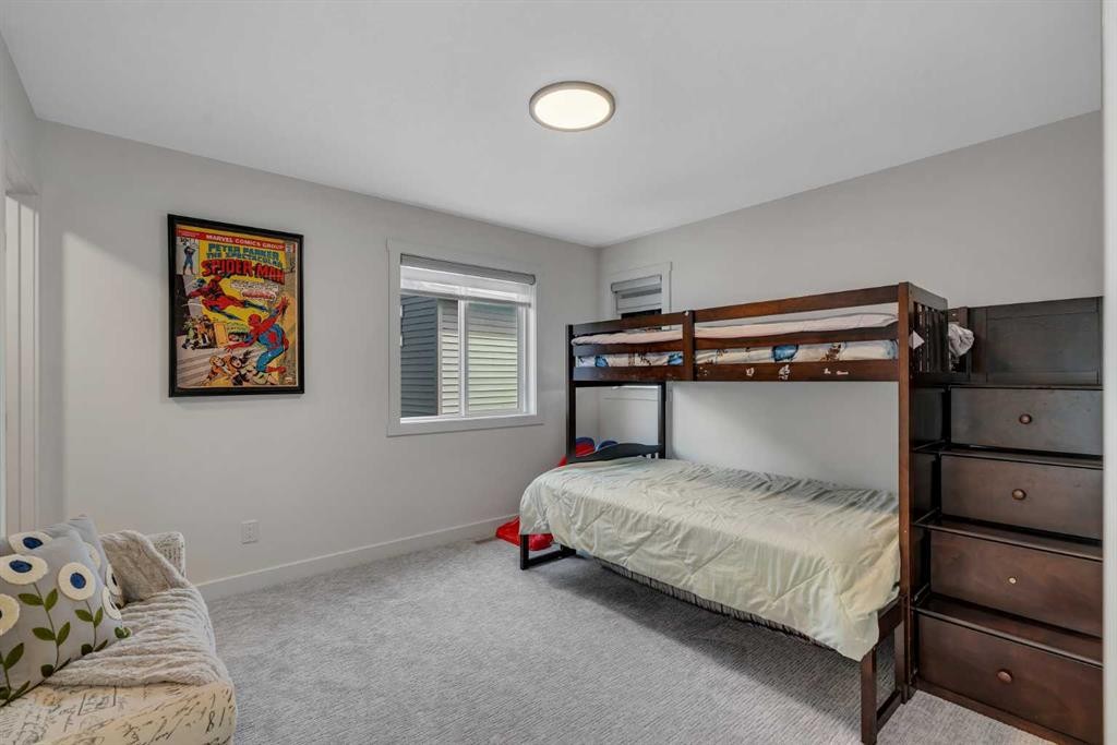 1315 Bayside Drive Sw, Airdrie, AB - Indoor Photo Showing Bedroom