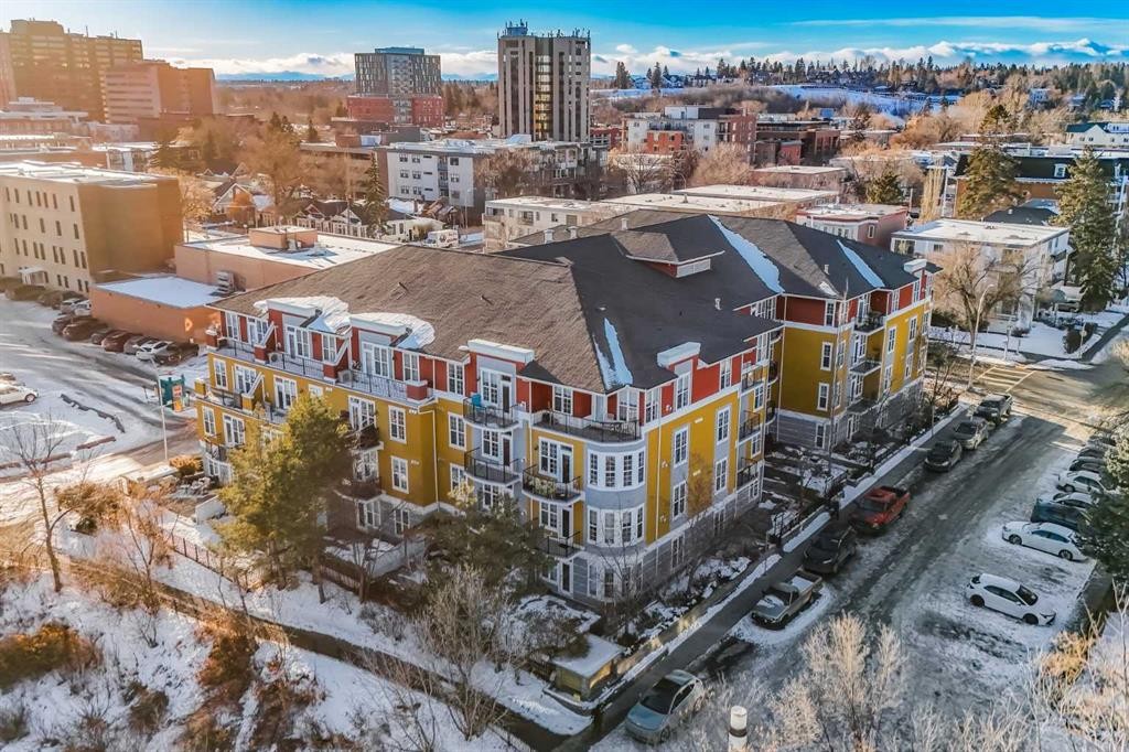 301-208 Holy Cross Lane Sw, Calgary, AB - Outdoor With View