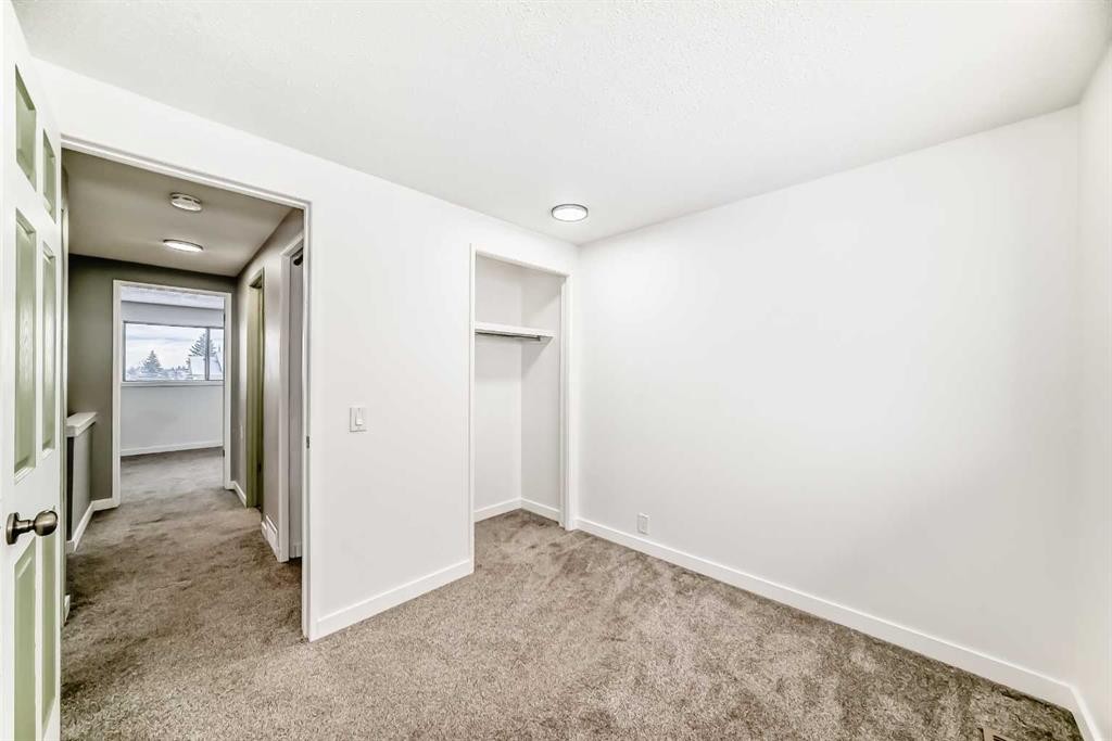 51A Fonda Green Se, Calgary, AB - Indoor Photo Showing Other Room