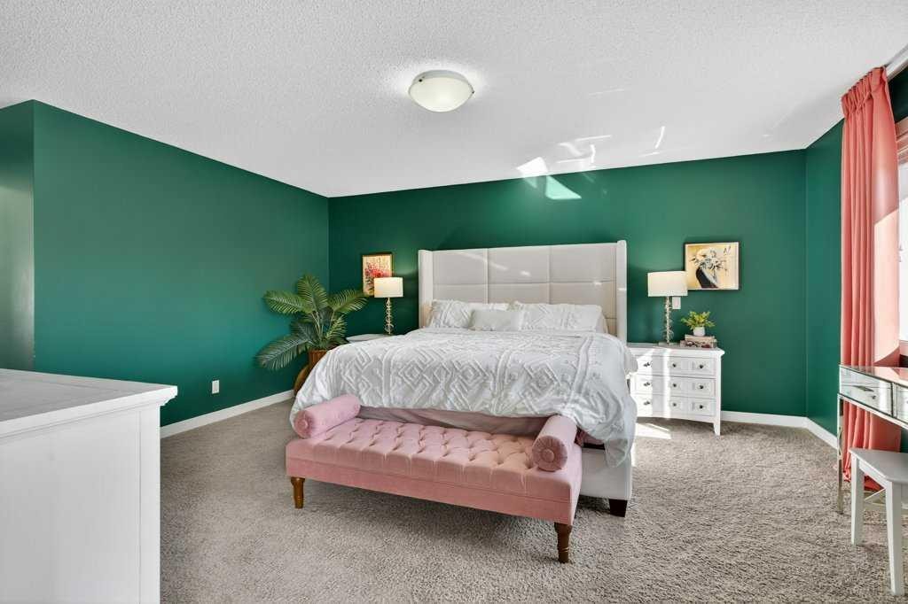 1091 Brightoncrest Green Se, Calgary, AB - Indoor Photo Showing Bedroom