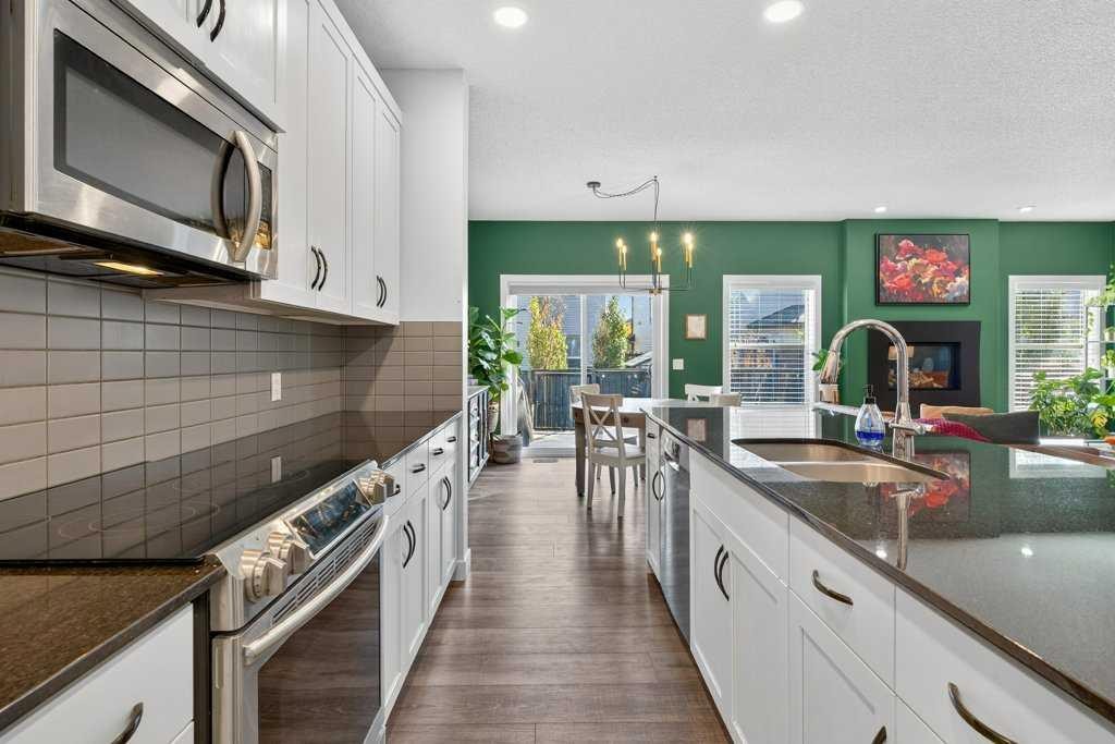 1091 Brightoncrest Green Se, Calgary, AB - Indoor Photo Showing Kitchen With Double Sink With Upgraded Kitchen
