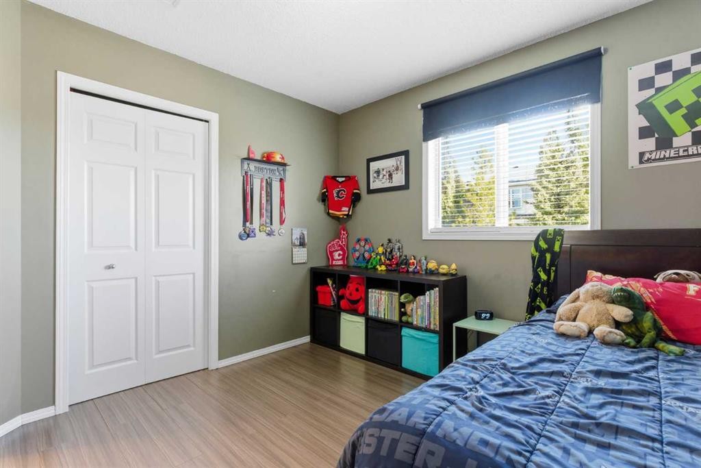 74 Evansbrooke Way Nw, Calgary, AB - Indoor Photo Showing Bedroom