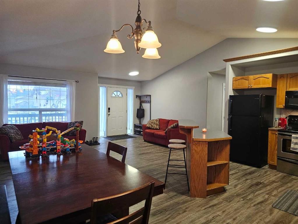 1808 Strathcona Bay, Strathmore, AB - Indoor