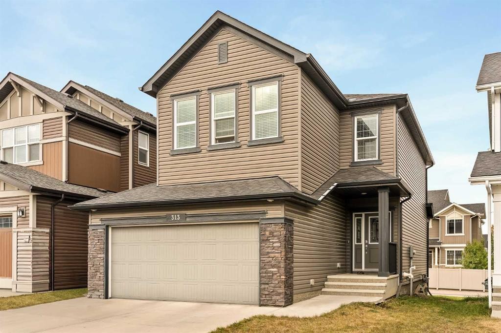 313 Evansglen Drive Nw, Calgary, AB - Outdoor With Facade