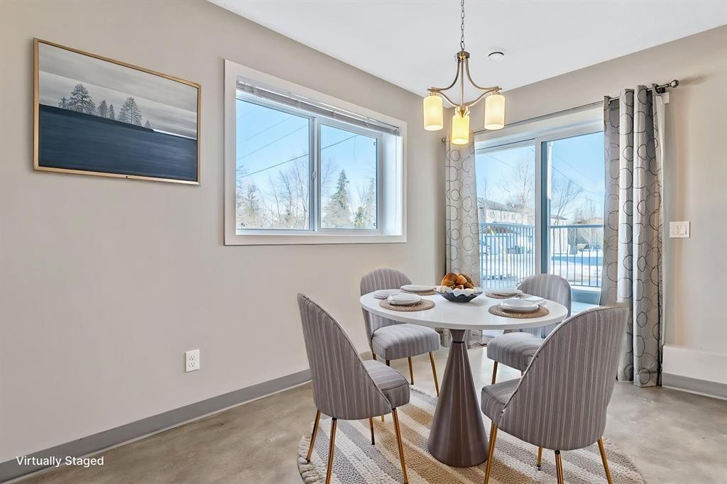 204E 6 Avenue, Strathmore, AB - Indoor Photo Showing Dining Room