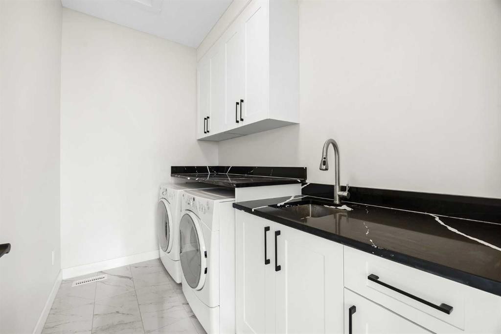 4635 79 Street Nw, Calgary, AB - Indoor Photo Showing Laundry Room