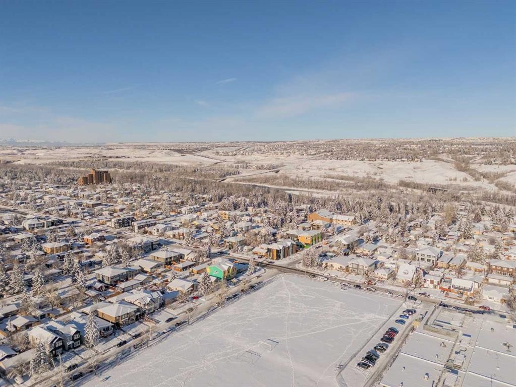 4635 79 Street Nw, Calgary, AB - Outdoor With View