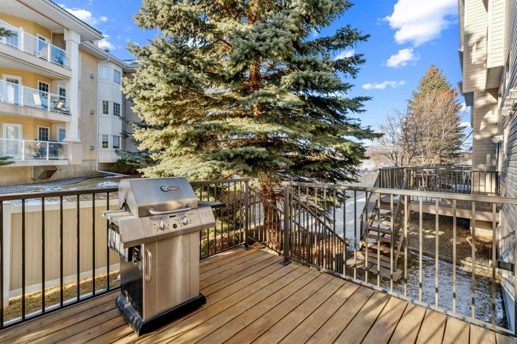 22 Country Hills Cove Nw, Calgary, AB - Outdoor With Balcony