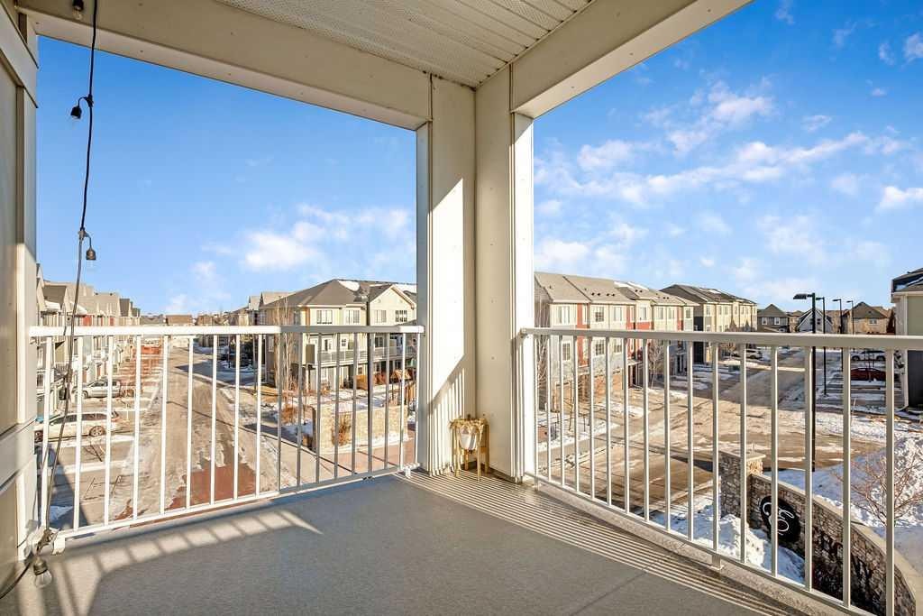 321-402 Marquis Lane Se, Calgary, AB - Outdoor With Balcony With Exterior