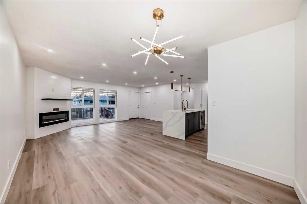 304 Huntbourne Hill Ne, Calgary, AB - Indoor Photo Showing Other Room