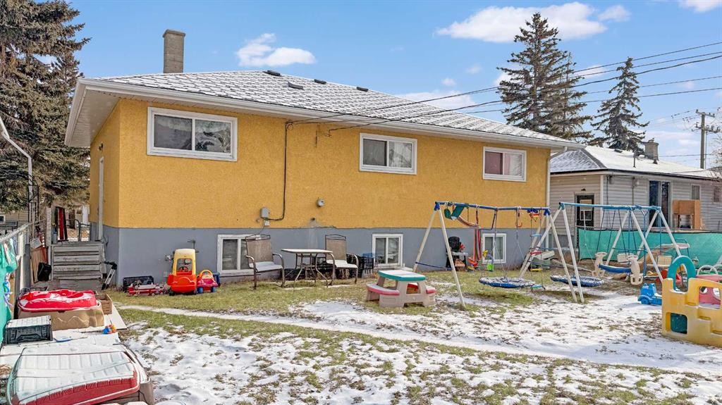 1827 39 Street Se, Calgary, AB