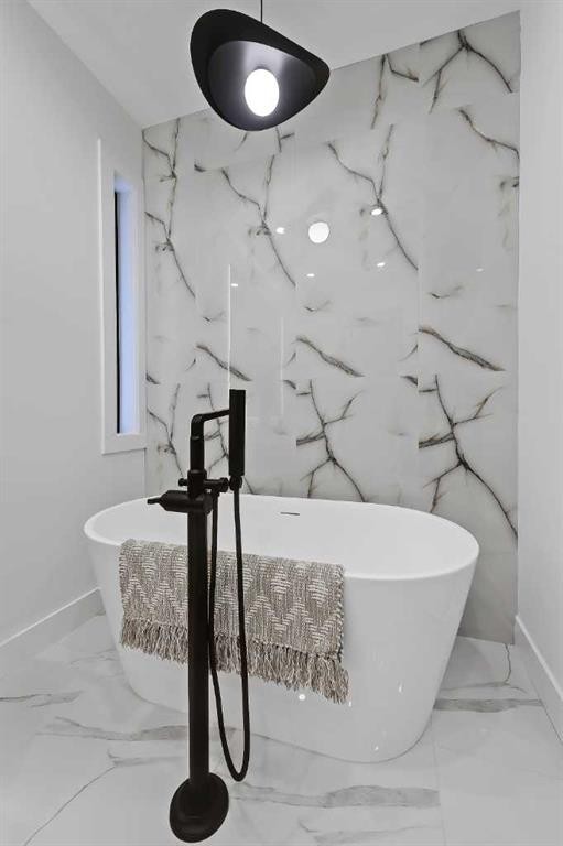 2720 5 Avenue Nw, Calgary, AB - Indoor