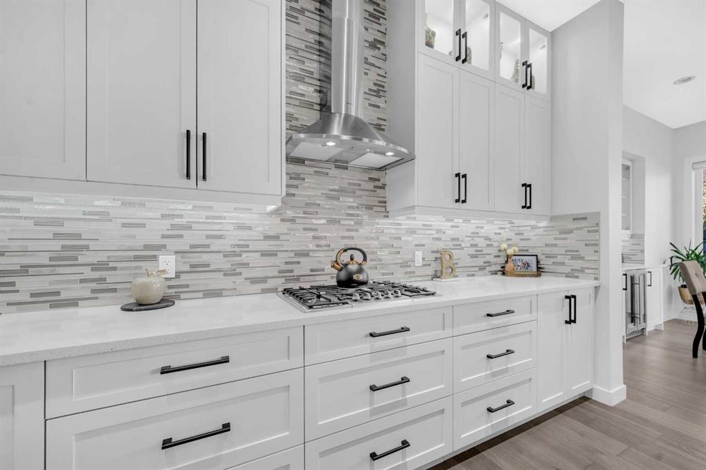 134 Corner Meadows Common Ne, Calgary, AB - Indoor Photo Showing Kitchen With Upgraded Kitchen