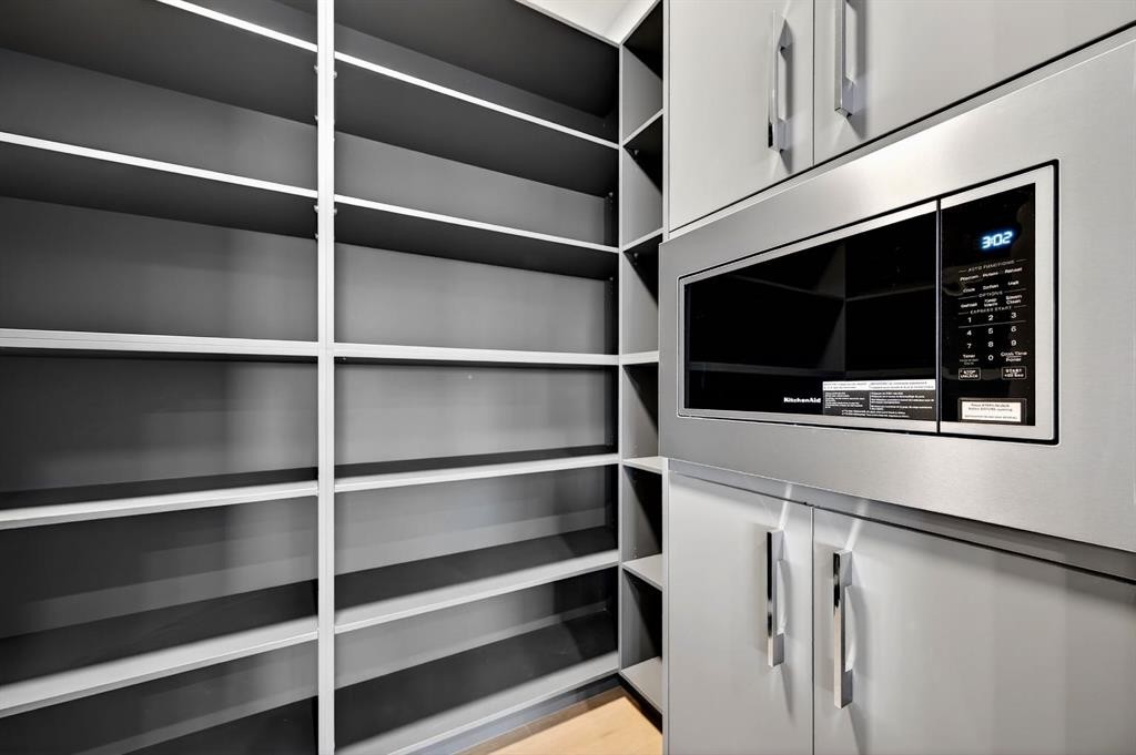 93 Walgrove Bay Se, Calgary, AB - Indoor With Storage