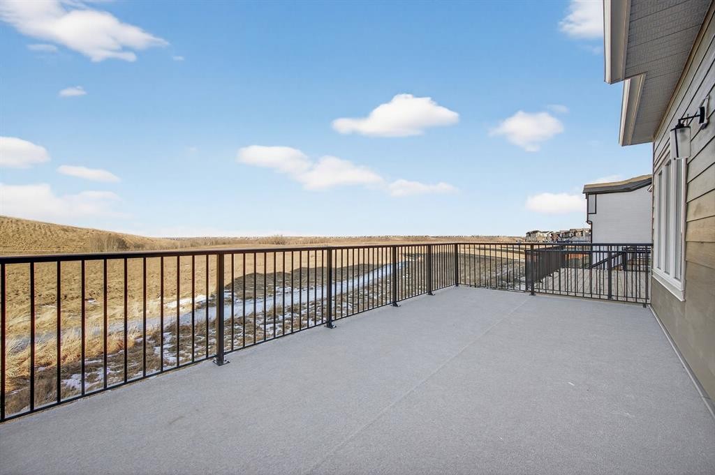 93 Walgrove Bay Se, Calgary, AB - Outdoor