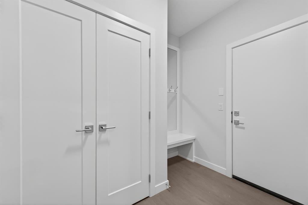 93 Walgrove Bay Se, Calgary, AB - Indoor Photo Showing Other Room