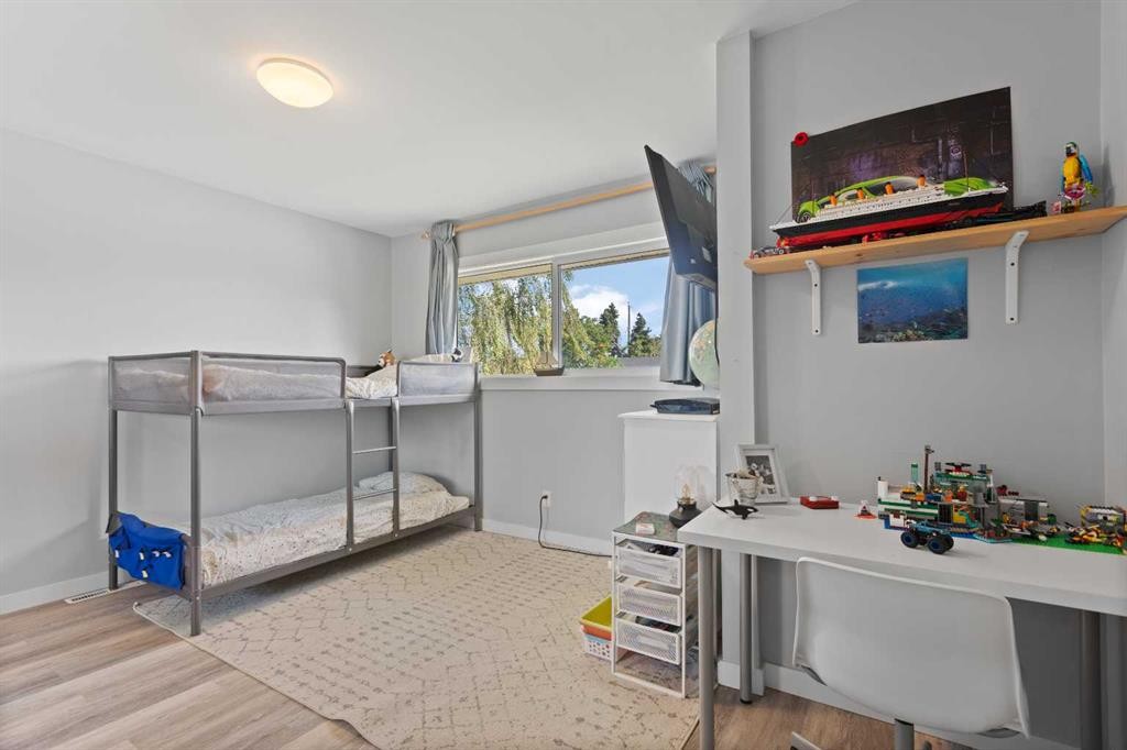 228 Lynnwood Drive Se, Calgary, AB - Indoor