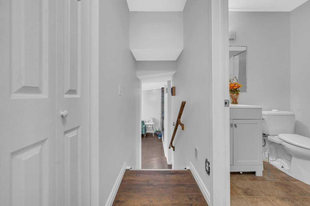 64 Castledale Crescent Ne, Calgary, AB - Indoor