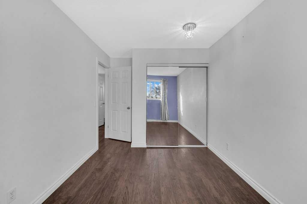 64 Castledale Crescent Ne, Calgary, AB - Indoor Photo Showing Other Room