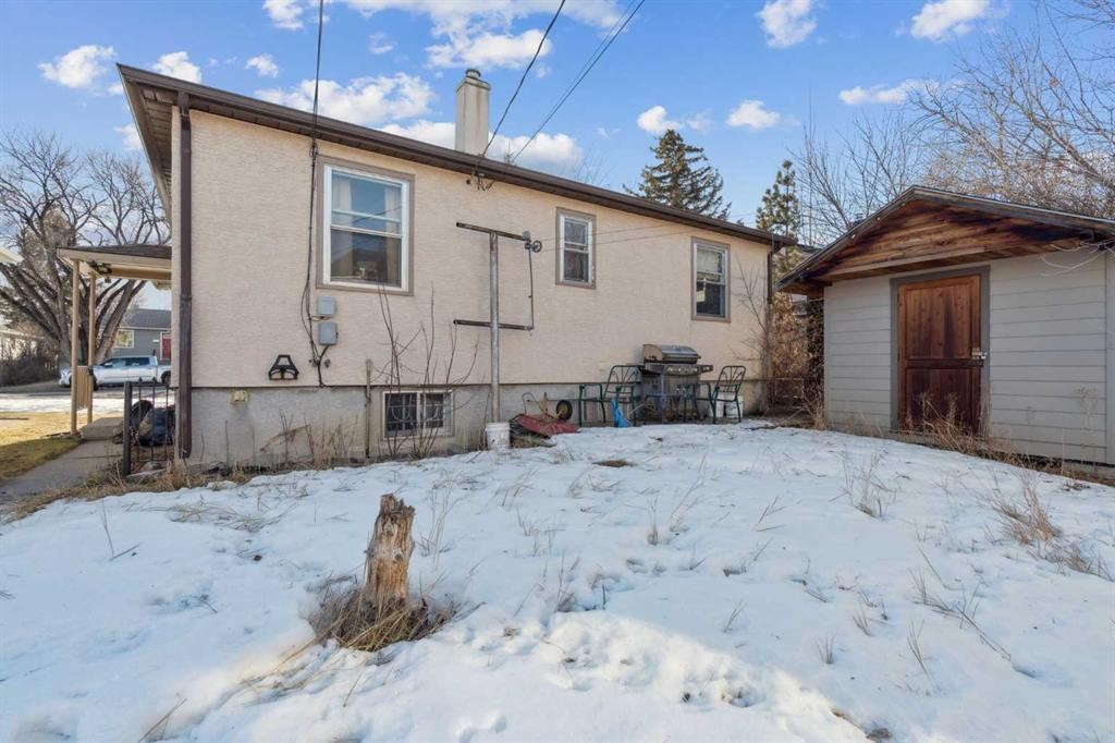 450 34 Avenue Nw, Calgary, AB - Outdoor