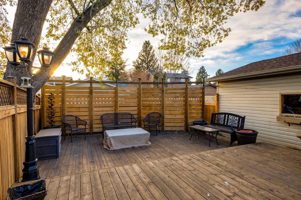 21 Midridge Green Se, Calgary, AB - Outdoor With Deck Patio Veranda With Exterior