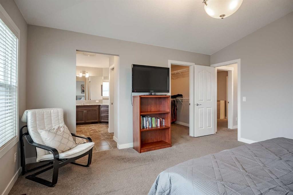 355 Evanston Way Nw, Calgary, AB - Indoor Photo Showing Bedroom
