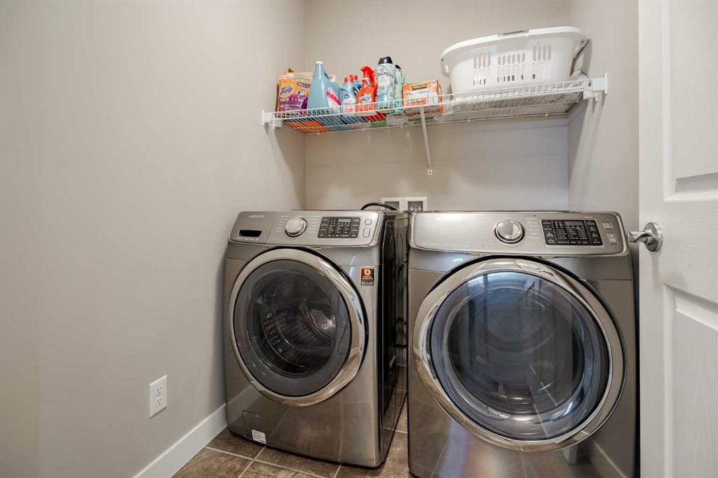 355 Evanston Way Nw, Calgary, AB - Indoor Photo Showing Laundry Room