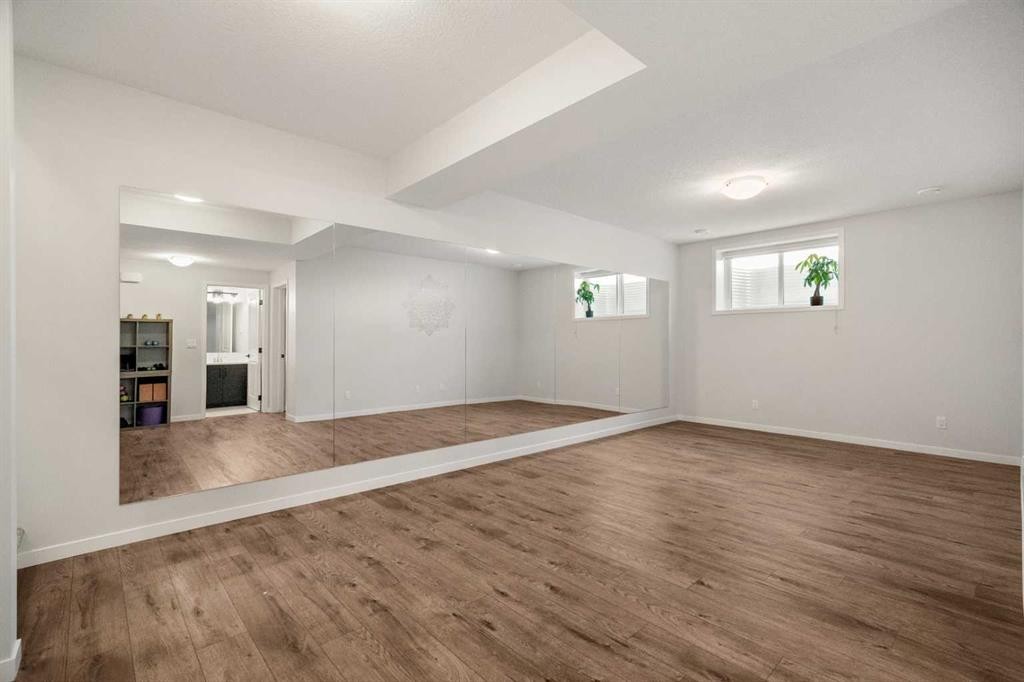 40 West Grove Link Sw, Calgary, AB - Indoor Photo Showing Other Room