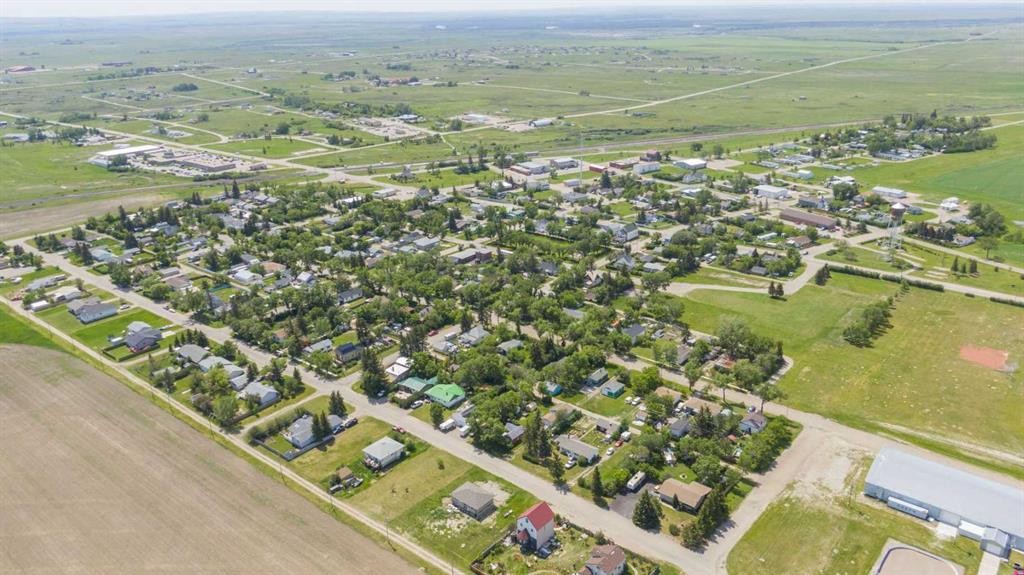 218 9 Avenue, Gleichen, AB