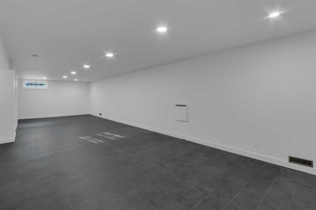 6312 Thorncliffe Drive Nw, Calgary, AB - Indoor