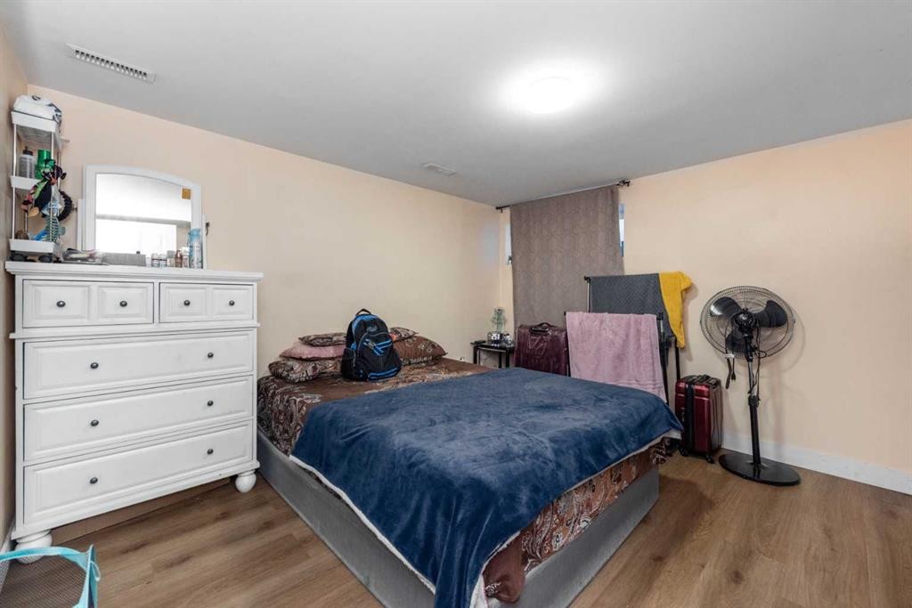 185 Skyview Ranch Drive Ne, Calgary, AB - Indoor Photo Showing Bedroom