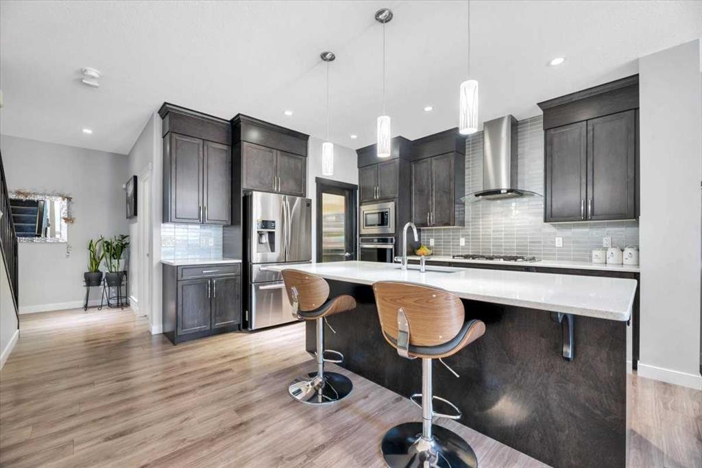 81 Legacy Woods Place Se, Calgary, AB - Indoor Photo Showing Kitchen With Stainless Steel Kitchen With Upgraded Kitchen