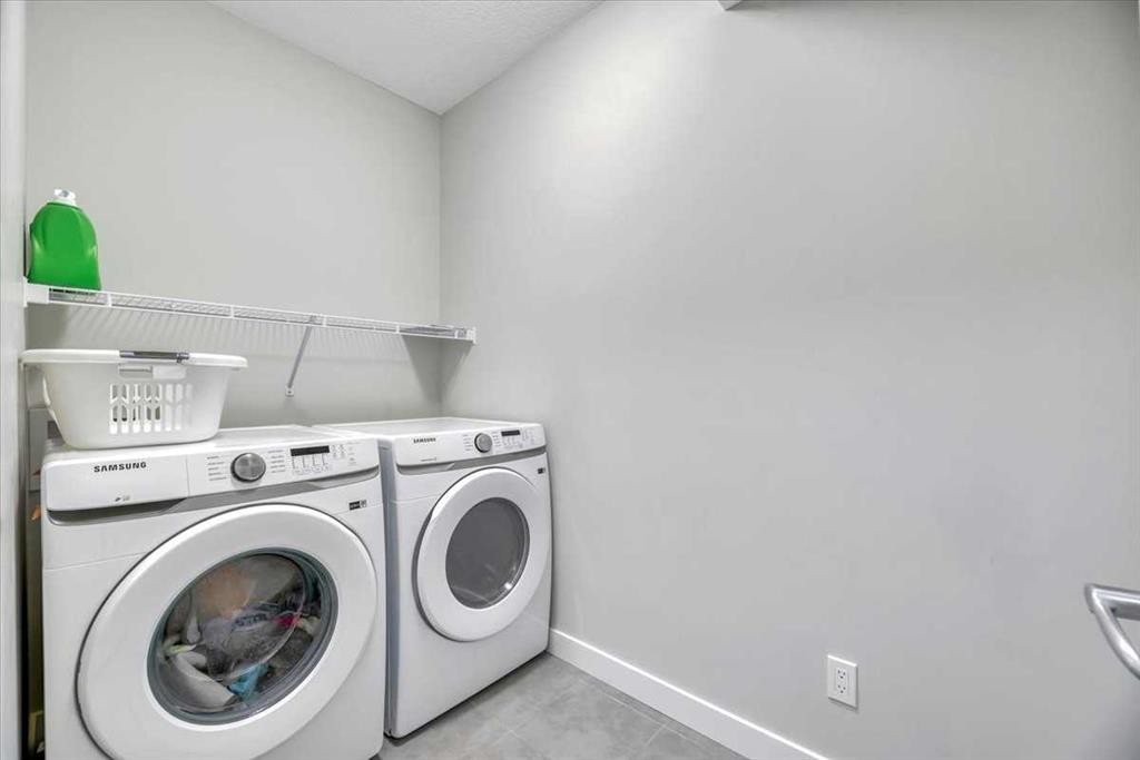 81 Legacy Woods Place Se, Calgary, AB - Indoor Photo Showing Laundry Room