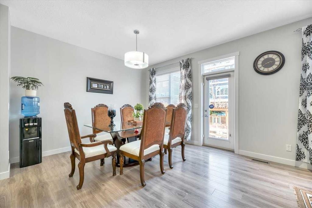 81 Legacy Woods Place Se, Calgary, AB - Indoor Photo Showing Dining Room