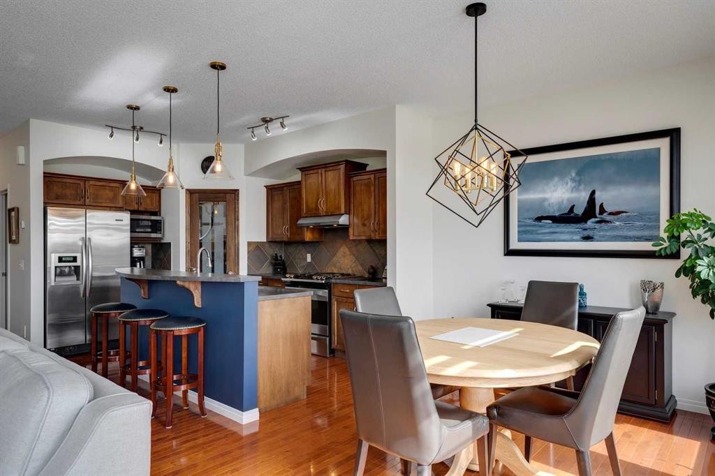 15 Copperfield Close Se, Calgary, AB - Indoor Photo Showing Dining Room
