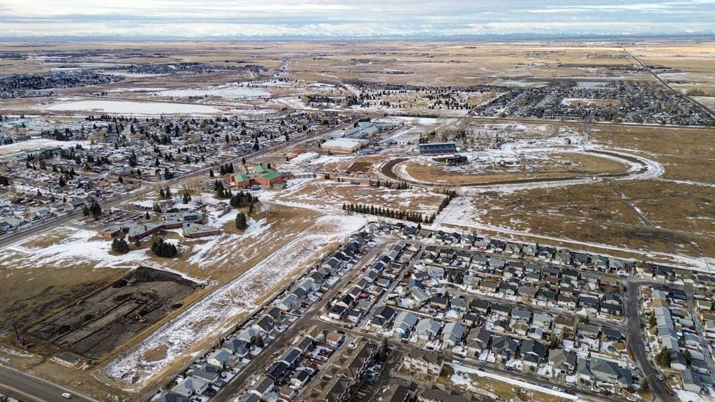 1421 Strathcona Way, Strathmore, AB - Outdoor With View